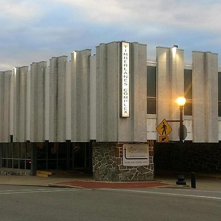 The Stables Inn & Suites Salem Екстериор снимка