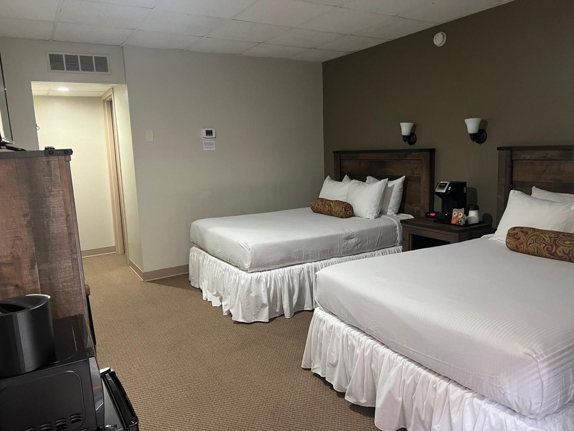 The Stables Inn & Suites Salem Екстериор снимка