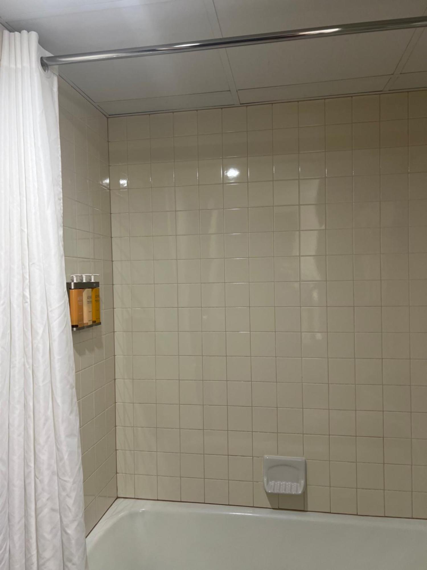 The Stables Inn & Suites Salem Екстериор снимка